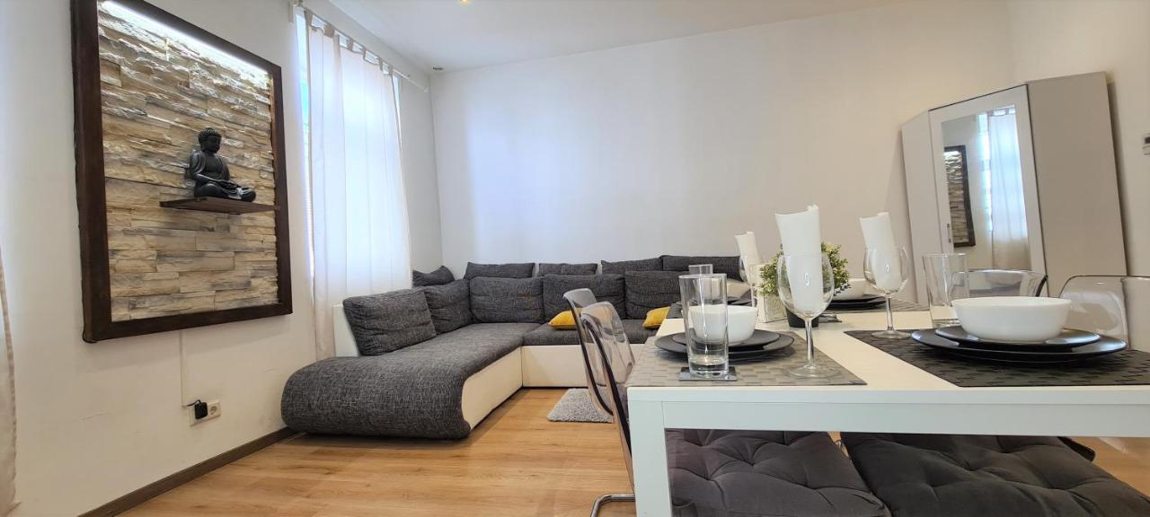 Wiener Buddha Style Flat With Inner Garden- Maerzstrasse City Apartments Vienna Exterior photo